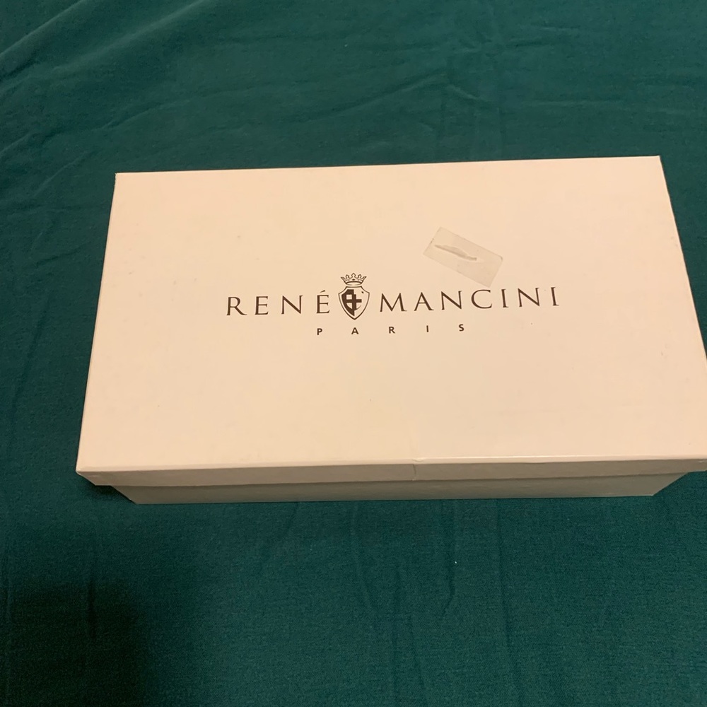 Classic Rene Mancini brown heels, size 39